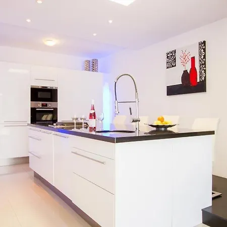Willa Playa Blanca Sleeps 6 Pool Air Con Wifi *