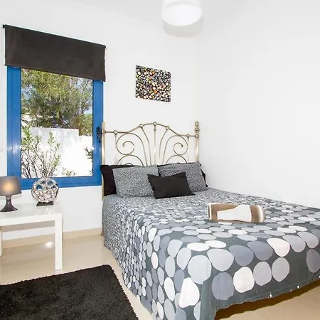 Willa Playa Blanca Sleeps 6 Pool Air Con Wifi